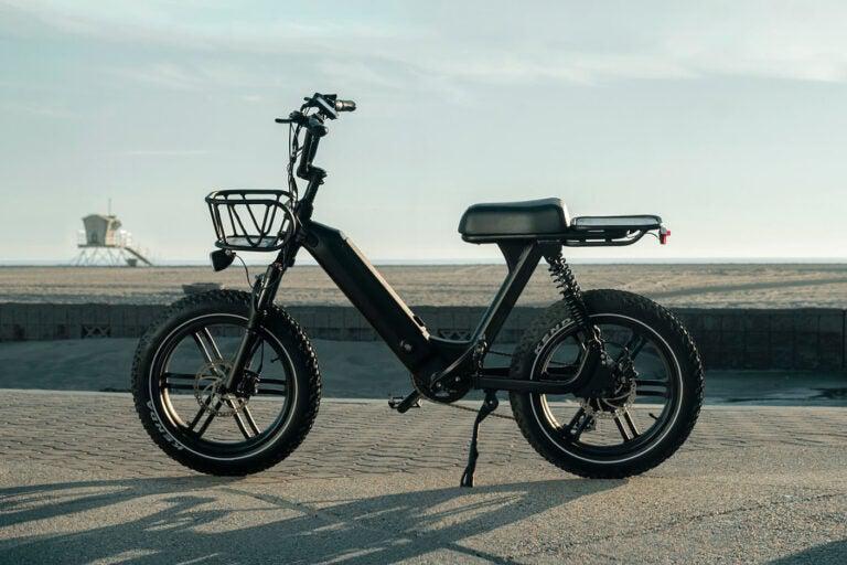 DIGZ Alta Moped Style Electric Bike on Beach DIGZ E-Bikes